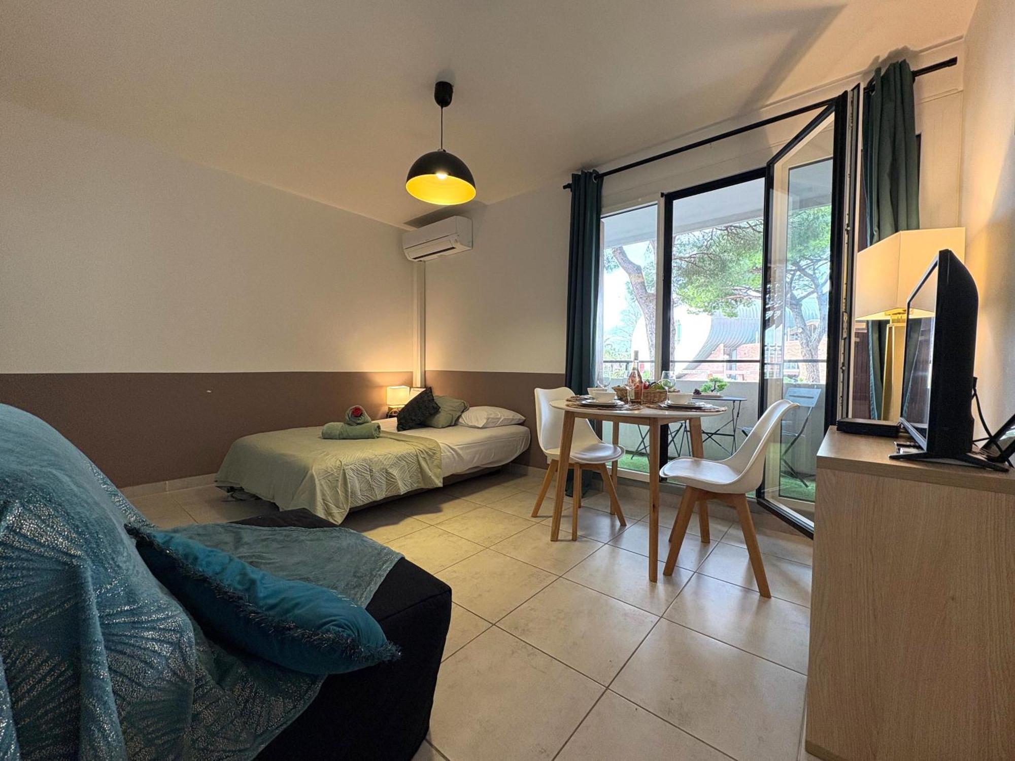 L'Amazone Studio Plein Centre Plages A 2Min Clim Wifi Sur Le Port - Top Prosconciergerie- La Grande Motte Exterior foto